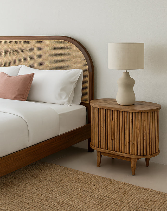 Elly Bedside