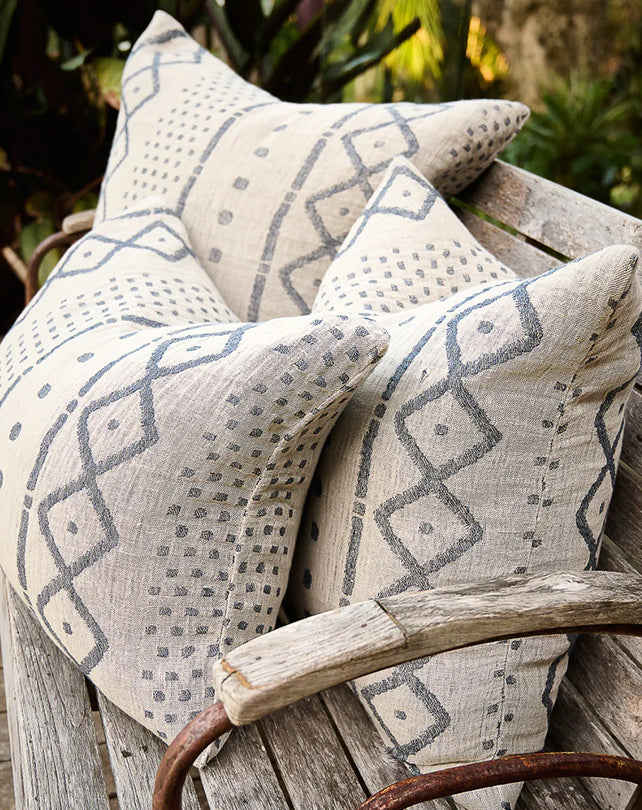 Senza Cushion - Soft Ink/Navy