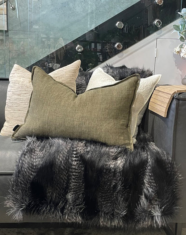 Faux Fur Throw - Black Coyote 150x180