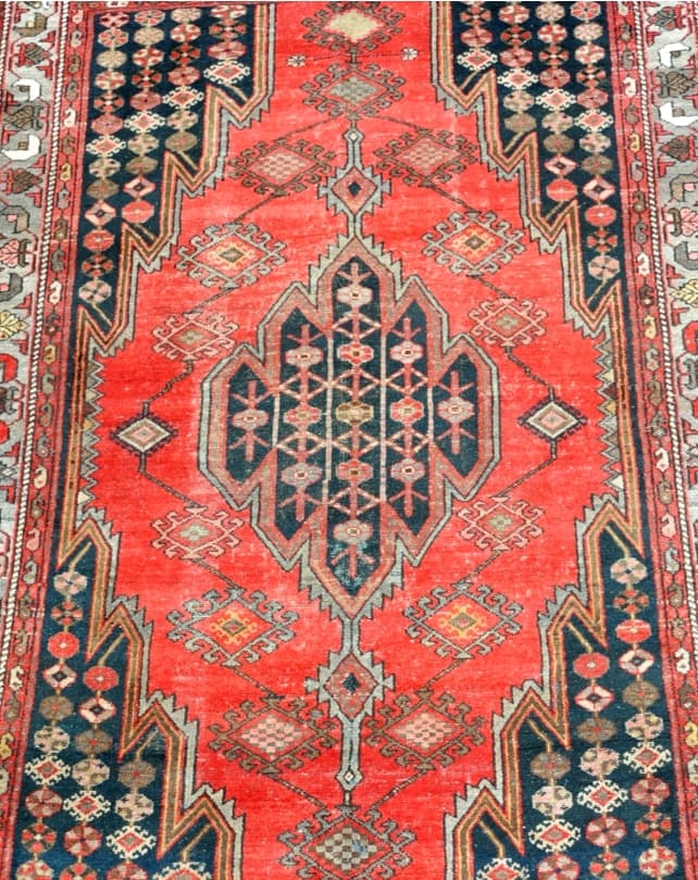 Medallion Rug 190x124cm - Tribal Rug - Zabol